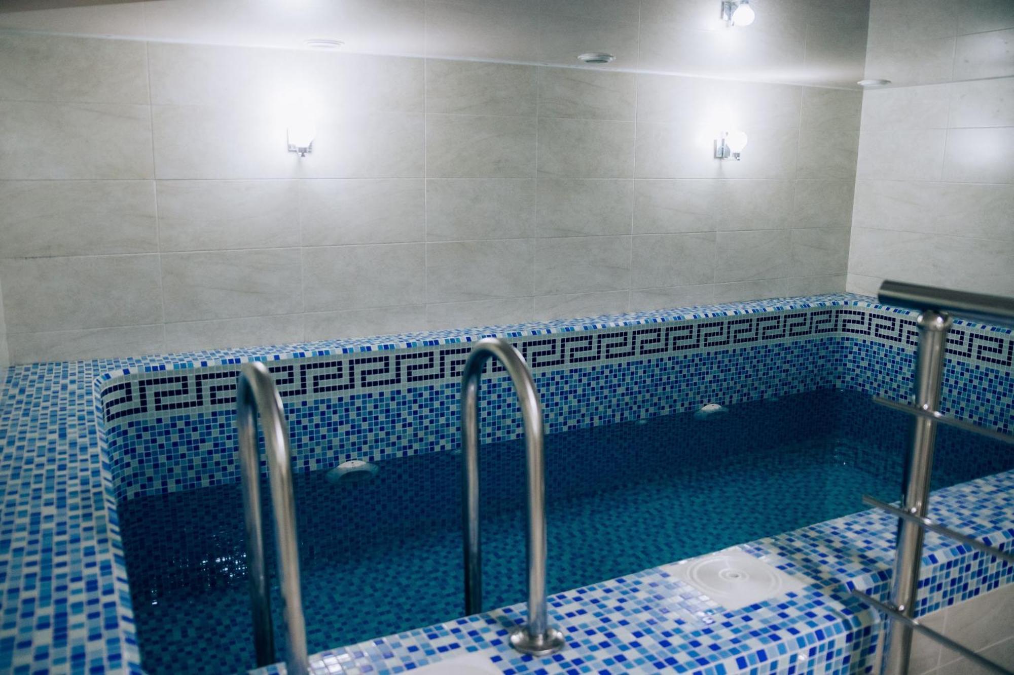 Megapolis Hotel Σιμκέντ Εξωτερικό φωτογραφία