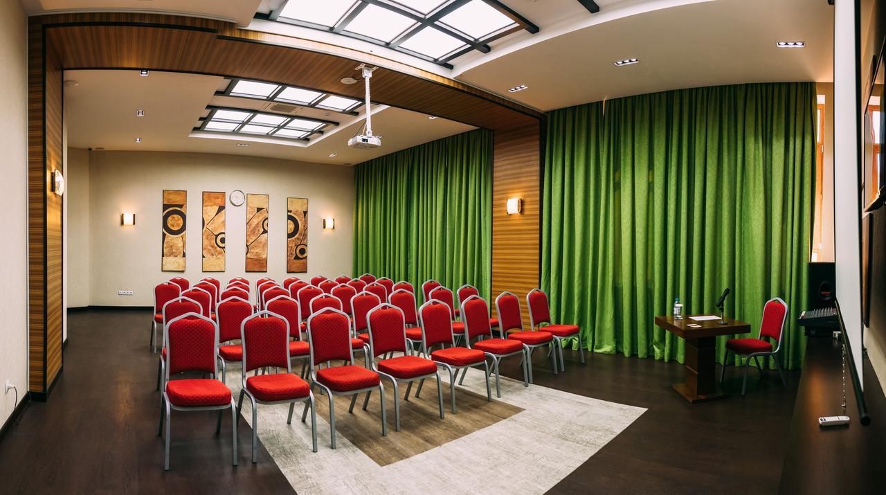 Megapolis Hotel Σιμκέντ Εξωτερικό φωτογραφία