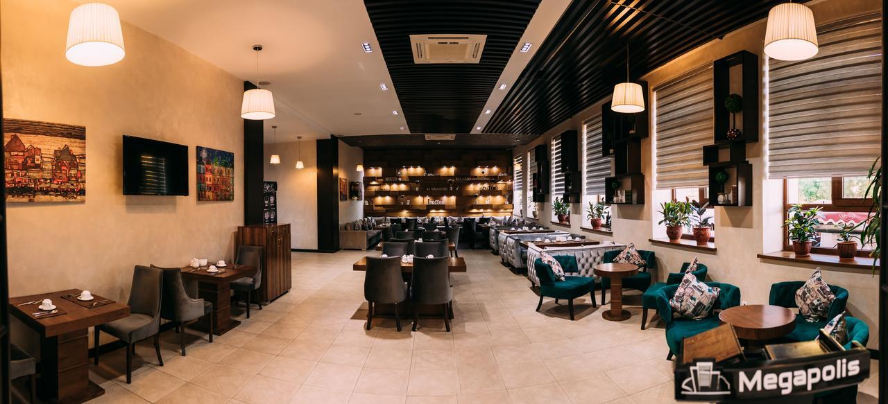 Megapolis Hotel Σιμκέντ Εξωτερικό φωτογραφία